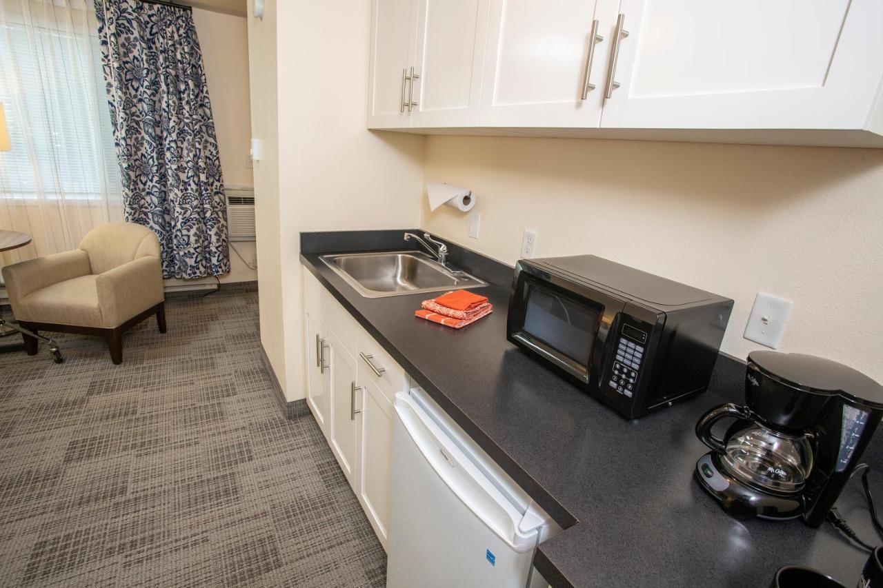 Lakeshore Inn Lake Oswego Zewnętrze zdjęcie