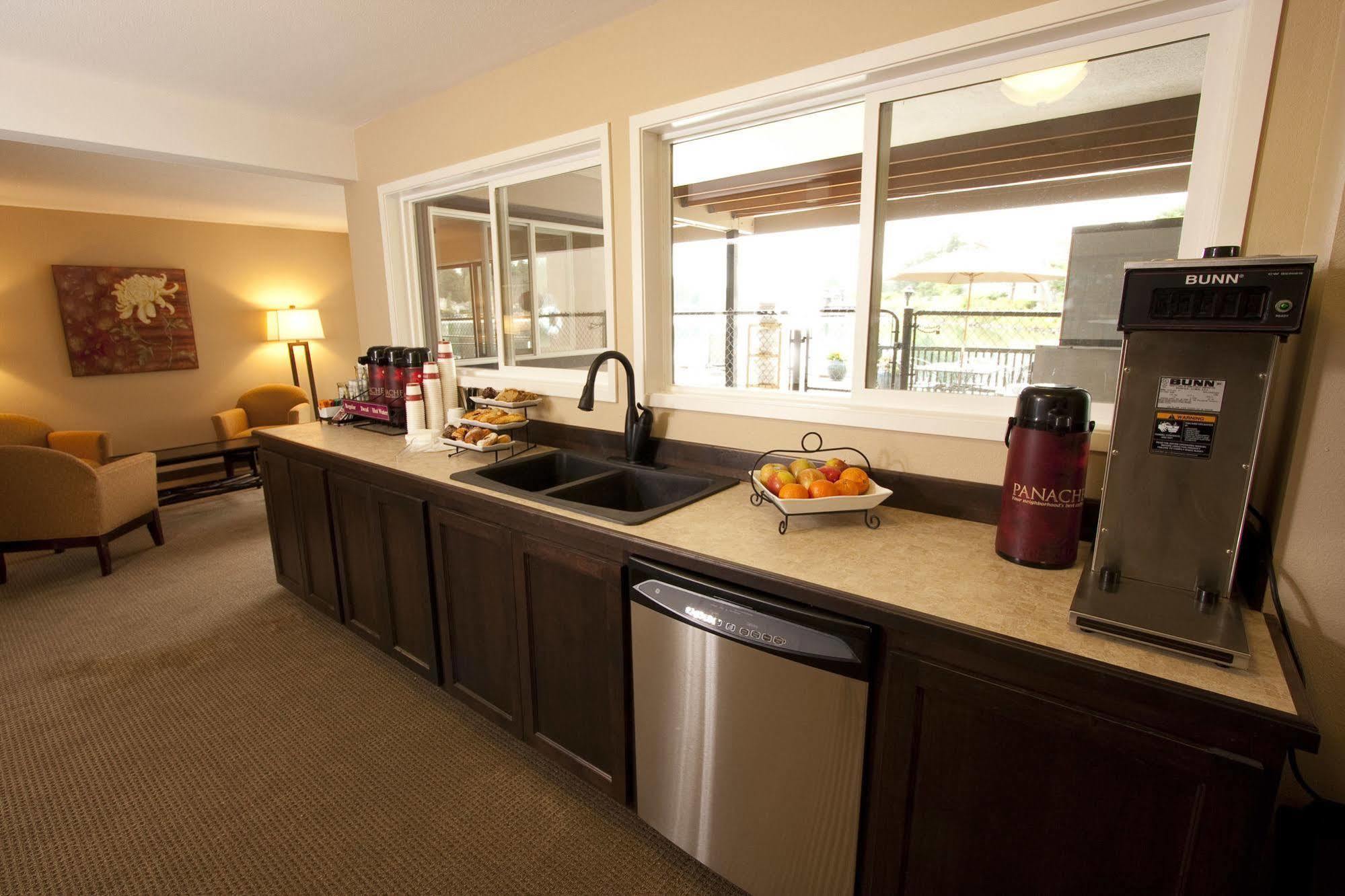 Lakeshore Inn Lake Oswego Zewnętrze zdjęcie